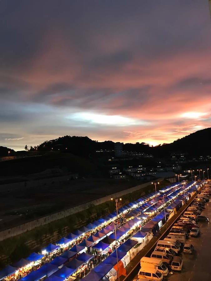 Golden Hill 3 @ Night Market Pangsapuri